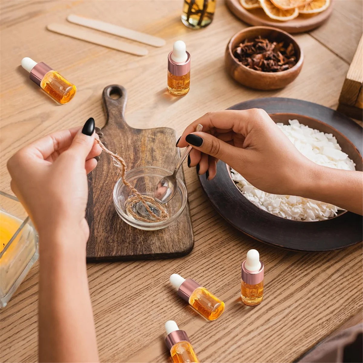 100Pcs Mini Glass Dropper Bottle Clear Essential Oil Dropper Bottles Glass Dropping Sample Containers for Traveling 3Ml