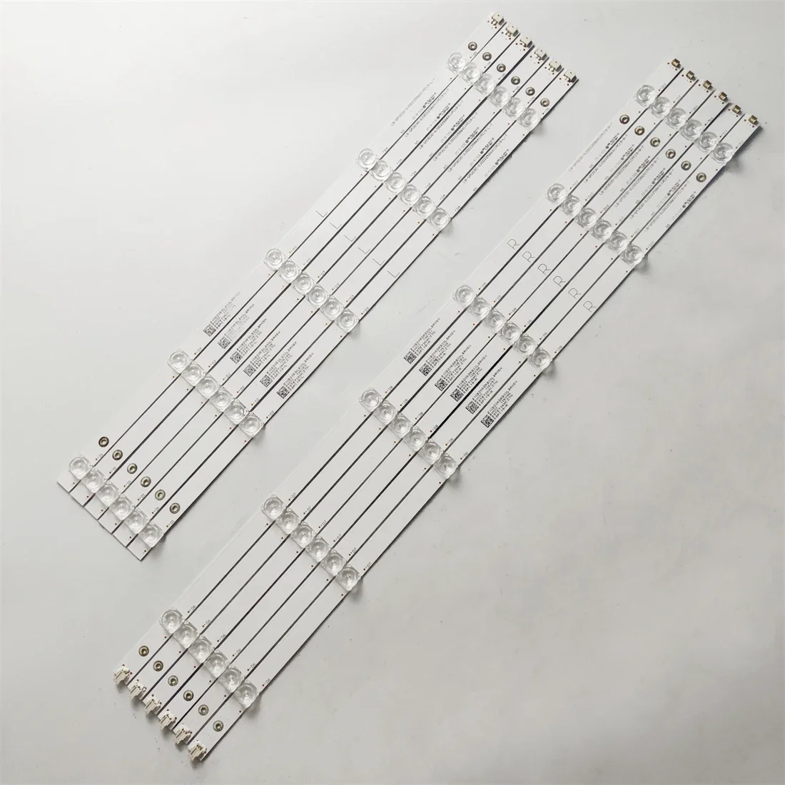 

Светодиодная лента подсветки 11 ламп для 58PUF7695 LB-GM3030-GJ0D22586X11PC19-R-T 58PUS7304 LB5800E 58PUS7855 58PUS8105 58PUS7304