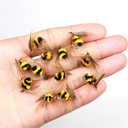 2 uds insecto Artificial carpa cebo de pesca con mosca anzuelo 15mm abeja trucha Wobbler señuelos Spinner Peche Accesorios