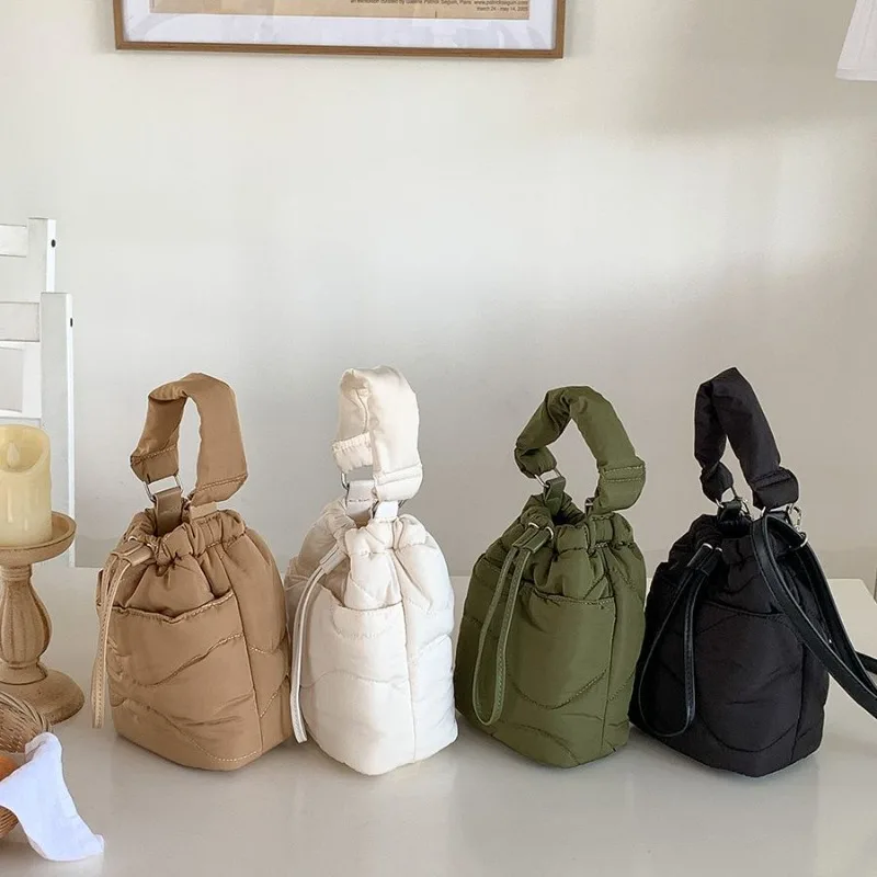 2024 New Popular Bucket Bag All Match Designed Winter Crossbody Bags for Women Solid Casual Nylon Shoulder Bag Bolsa Сумка