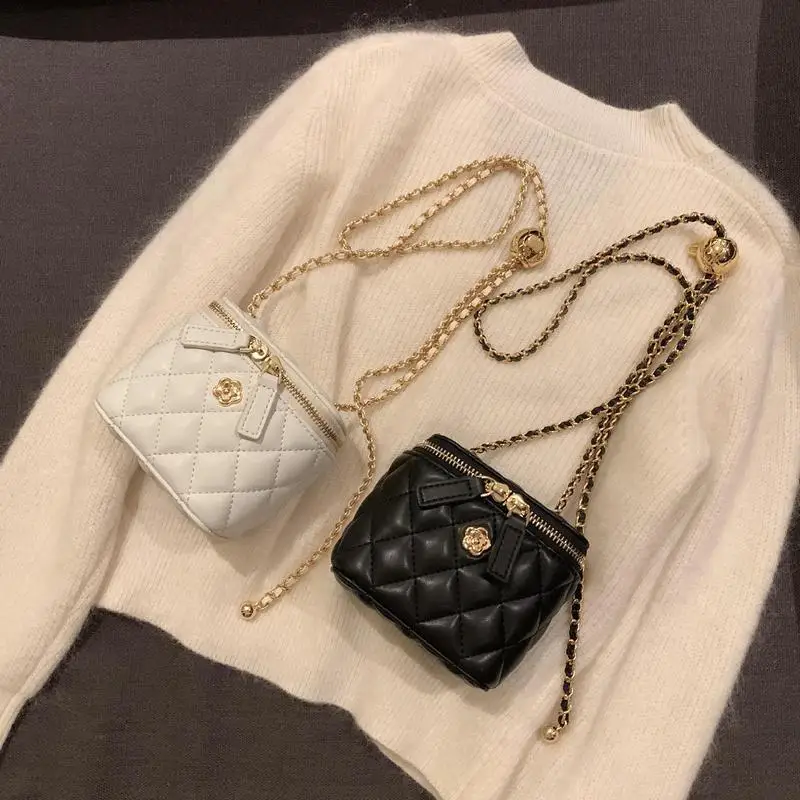 2024 new mini shoulder bag Camellia lingeries chain box small bag for women shoulder bag crossbody bag image 2
