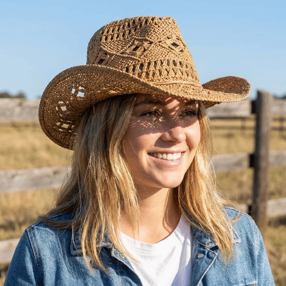 Unisex Hollow Out Bohemian Straw Hat Wide Brim Vintage Style Beach Hat Foldable Shell Decoration Sun Cowboy Hat Travel