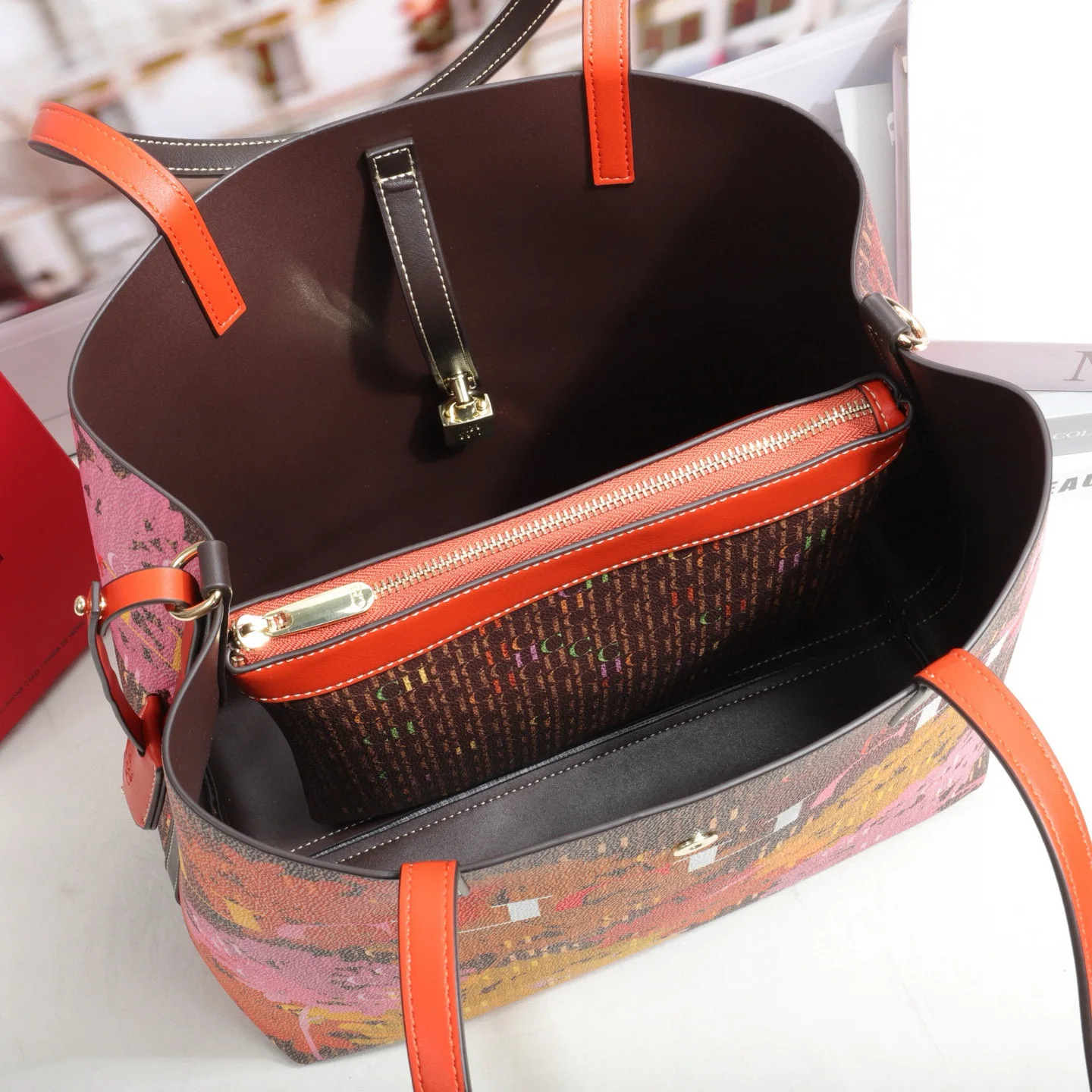 Bedruckte Damen-Umhängetasche, große Kapazität, klassische Tragetasche, Street-Style-Handtasche für Damen