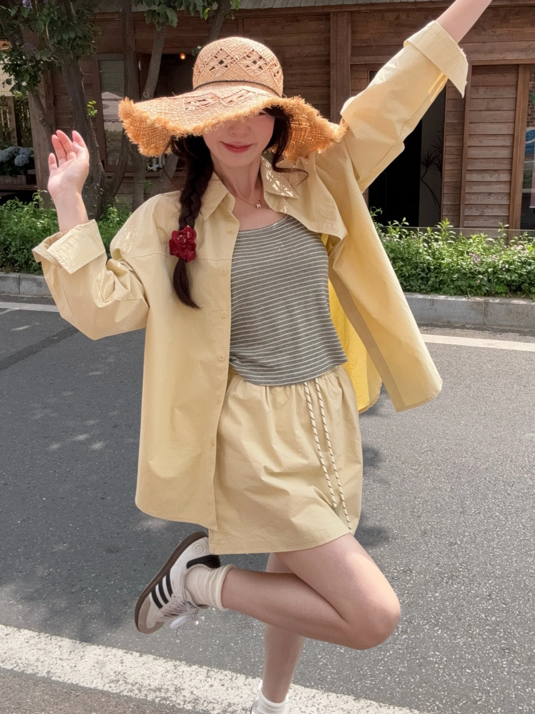 

plus Size Women's Casual Stripe Shirt Sleeveless Top High Waist Skirt Set Summer Leisure Style Sun Protection Fashion Ensemble