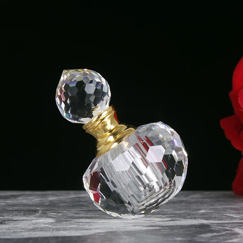 K9 High Quality Crystal Perfume Bottle Empty Refillable 1ML Crystal Glass Essential Oil Bottle Travelling Gift Wedding Favors