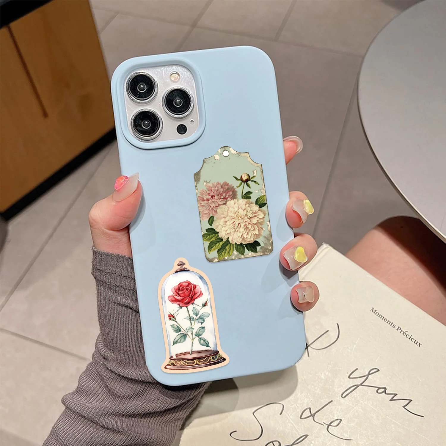 52pcs 크리 에이 티브 스크랩북 레트로 오래된 쓰레기 종이 재료 종이 조합 키트 DIY 핸드 계정 워터 컵 전화 케이스 잡지