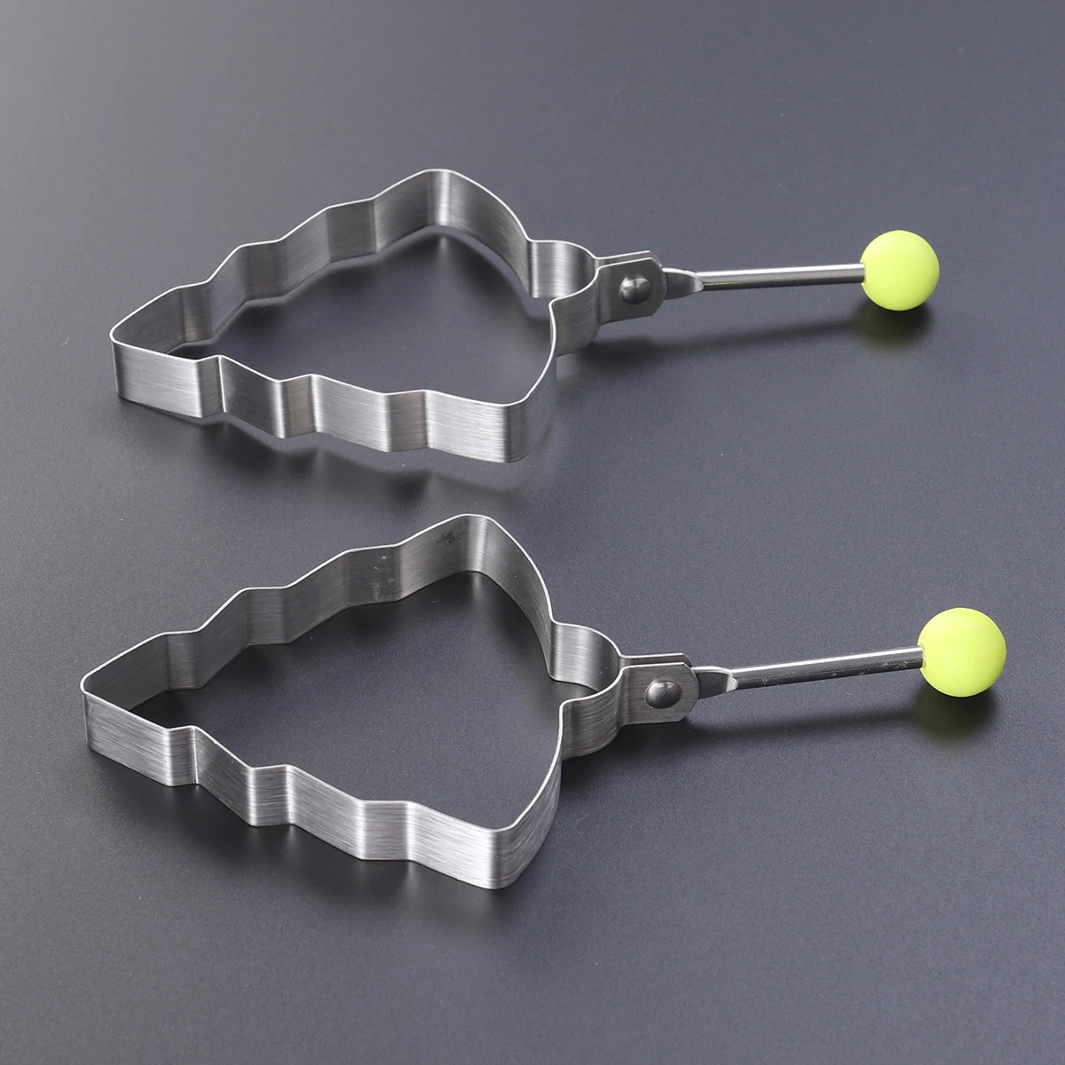 

2 pcs Stainless Steel Egg Frying Mold Christmas Tree Shape Handle Design For Fried Eggs Pancakes Omelettes Breakfast Tools