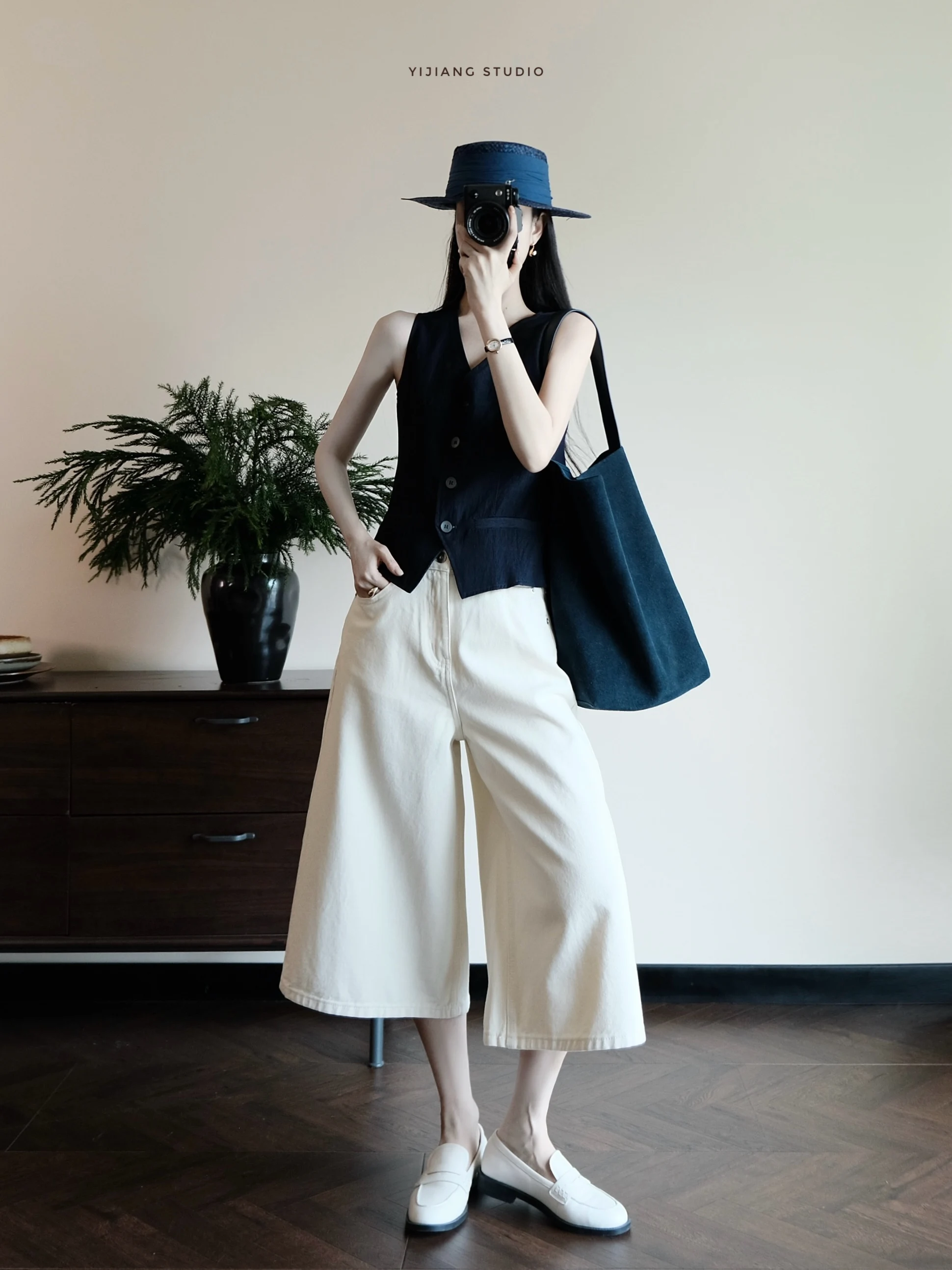 

High Waist A-Line White Denim Shorts Casual Summer Versatile Slimming Women's Commuter Seven-Foot Cotton Stretch Jeans