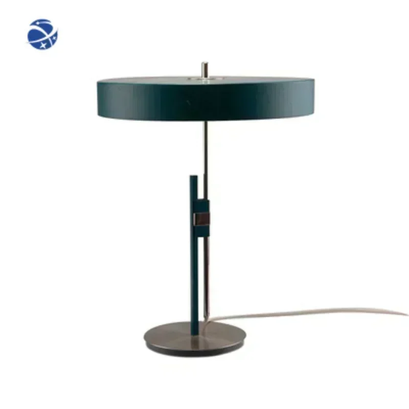 Nordic postmodern simple desk lamp living room model room bedroom study personality art fashion hotel bedside lamp