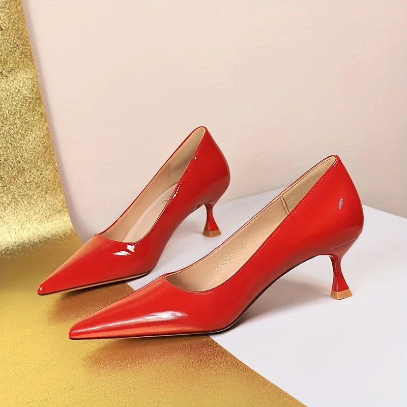 

Chic Pointed Toe Stiletto Pumps - Sleek Solid Color Design - Versatile Dress Shoe for Any Occasion