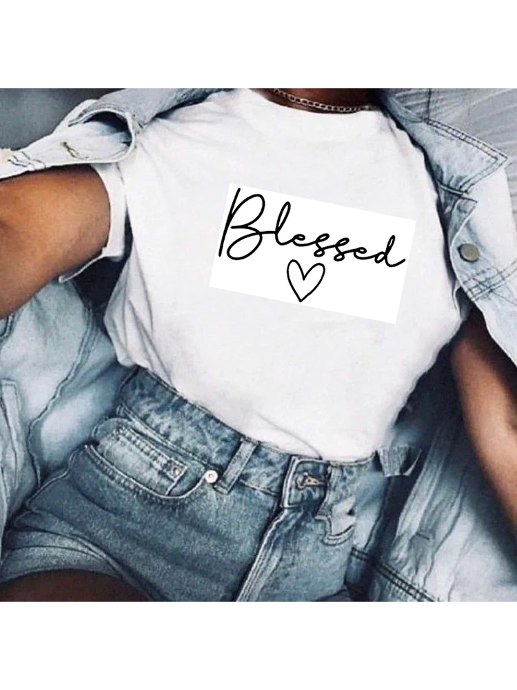 

Blessed Letter Printed T Shirt Women Summer Short Sleeve Christian Tshirt 90s Aesthetic Faith Tops Jesus Tees Camisetas Mujer