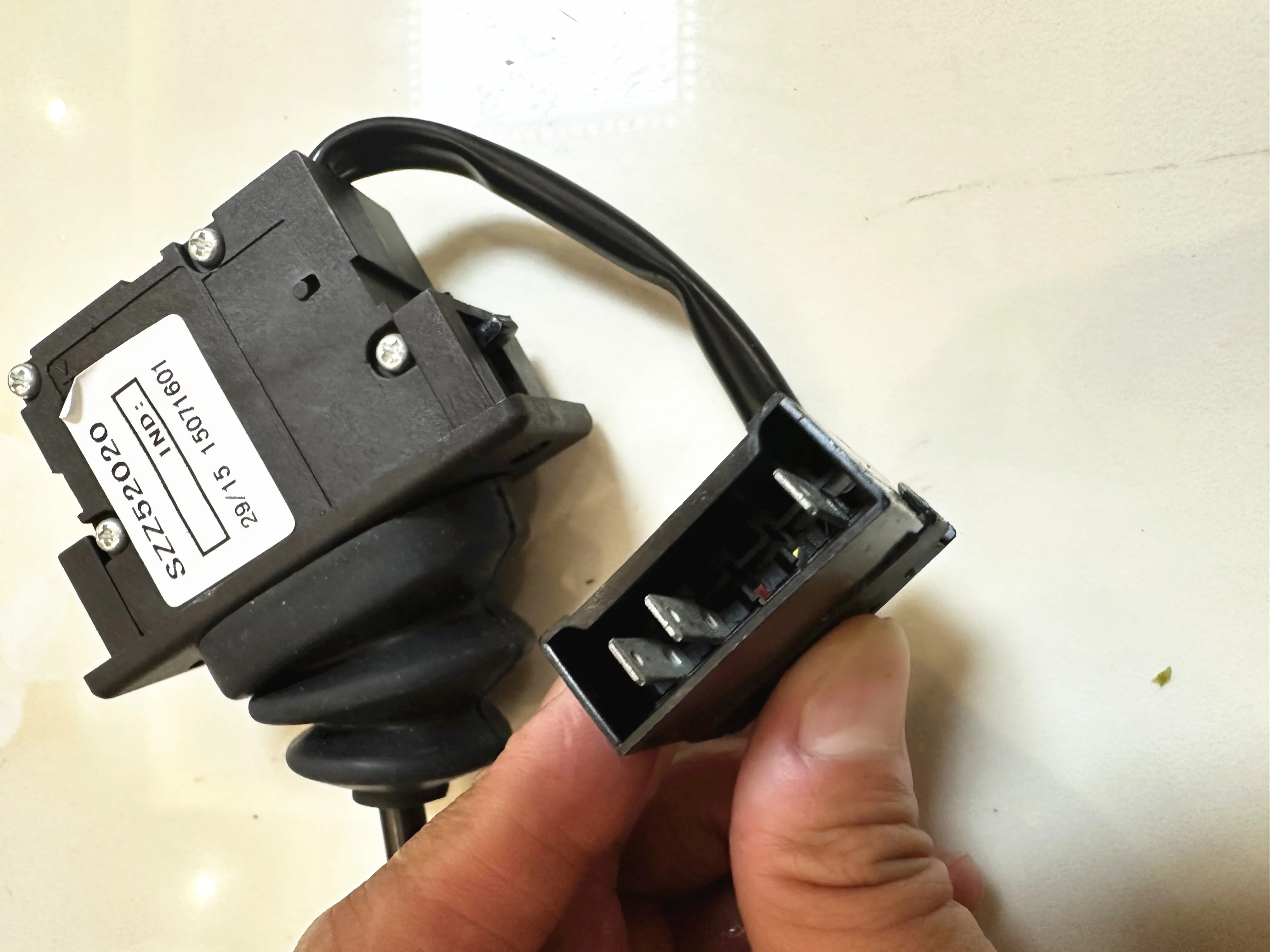 Interruptor de mango SZZ52020