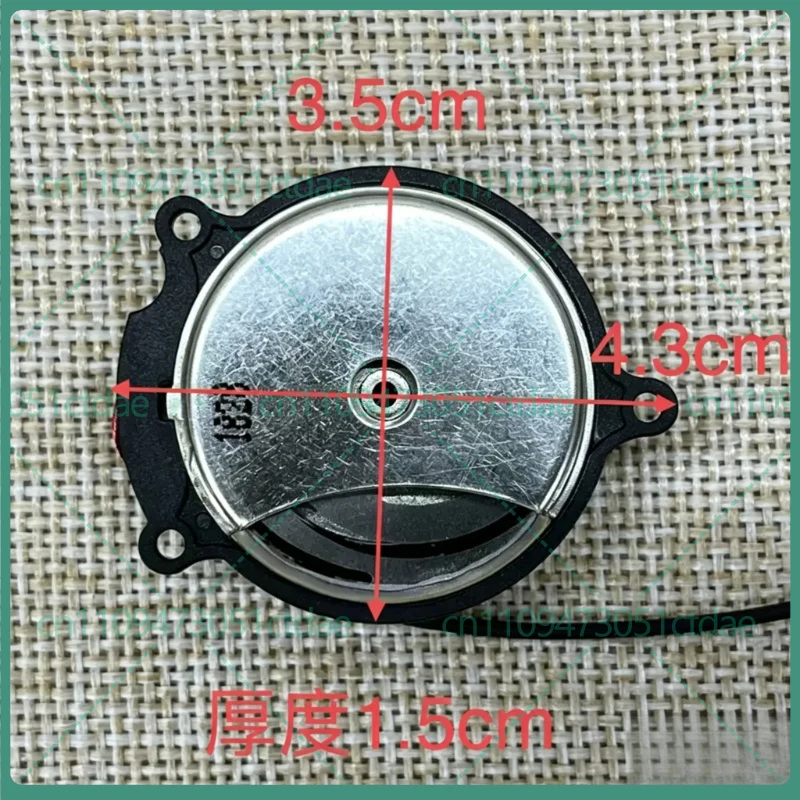 1-5pcs For Skull Head 3D Haptic Vibration Exciter 8Ω 5W Mini Bass Shaker Gamepad