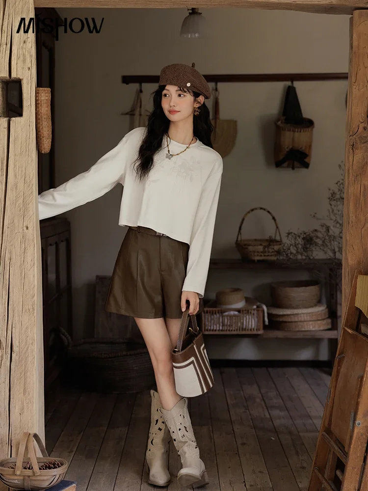 MISHOW High Waist PU Leather A-line Wide Leg Shorts for Women 2024 Autumn Versatile Slim Casual Short Pants with Belt MXD42K0730