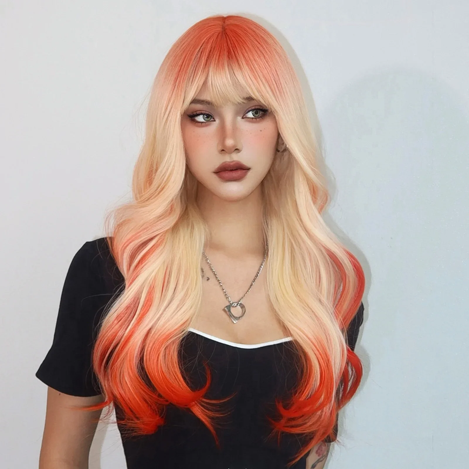 Peluca de pelo largo ondulado Lolita para mujer, pelo sintético degradado rubio y naranja con flequillo, fibra Natural resistente al calor