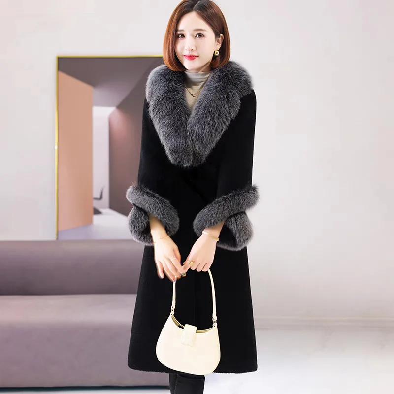 2024 Autumn/Winter New Women's Sheep Cutting Fleece Warm Coat Long Hair Collar Real Fur Coat