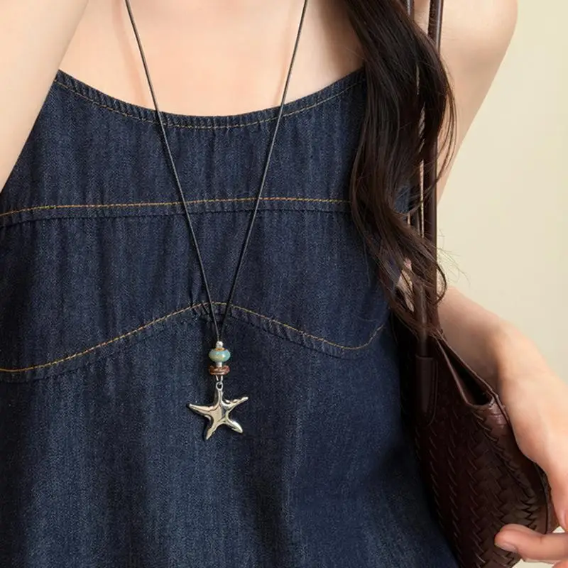 Korean Style Silver Heart Polka Dot Pendant Necklace Women's Fashion Versatile Design High-End Feeling Accessory Single Layer