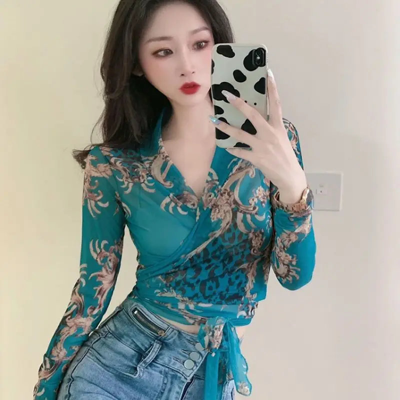 Y2k Women Crop Tops Slim T Shirts Chic Design Sunscreen Clothing Long Sleeved Mesh Short Sexy V-neck Shawl Female Korean Tees