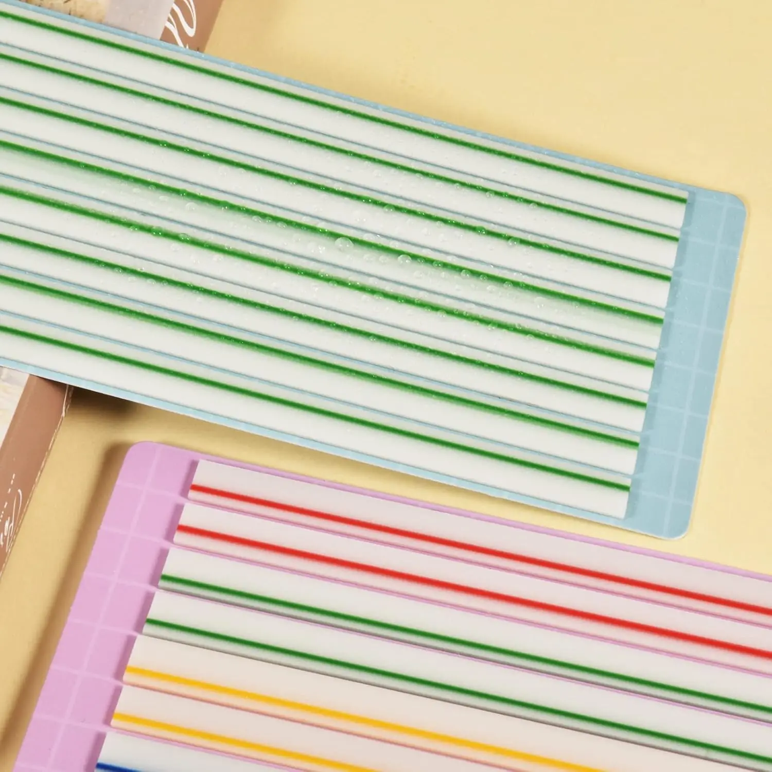 Picture 5: 960Pcs Ultra-thin and long strip Transparent Highlighter Tape Reusable, Clear Sticky Tabs for Annotating Books,forOffice School