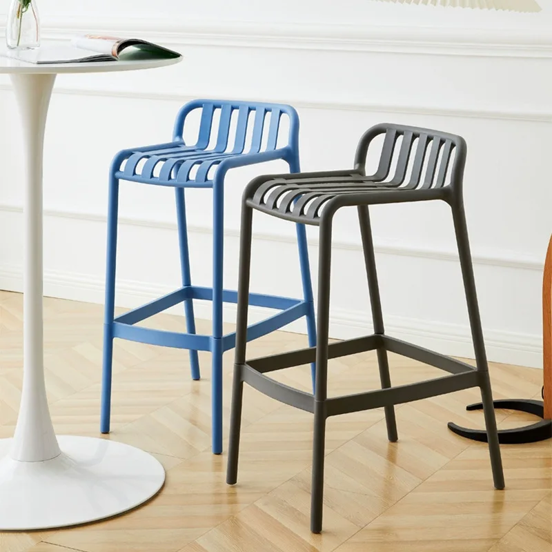 Sedia da bar moderna e semplice Seggiolone Sgabello alto Sgabello con schienale commerciale Sgabello per reception Sgabello da esterno
