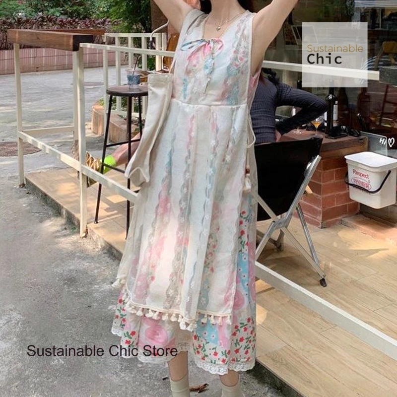 

Summer dress female French seaside holiday floral stitching halter skirt fashion new sleeveless lace skirt casual Joker suit.