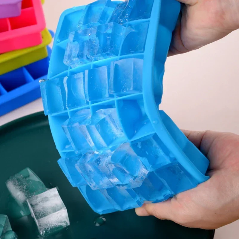 15/24/37 Silicone Ice Cube Tray with Lid Silicone Party Bar Drink Whiskey Cocktail Chocolate Ice Cream Maker Ice Box