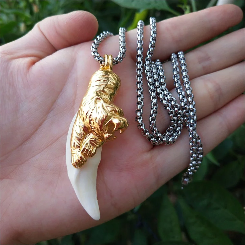 Mai Chuang/ Hand Carved/ Antique Tibetan Silver Inlaid Boar Tooth Wolf Dog Tooth Necklace Pendant Fashion Jewelry MenWomen Gifts