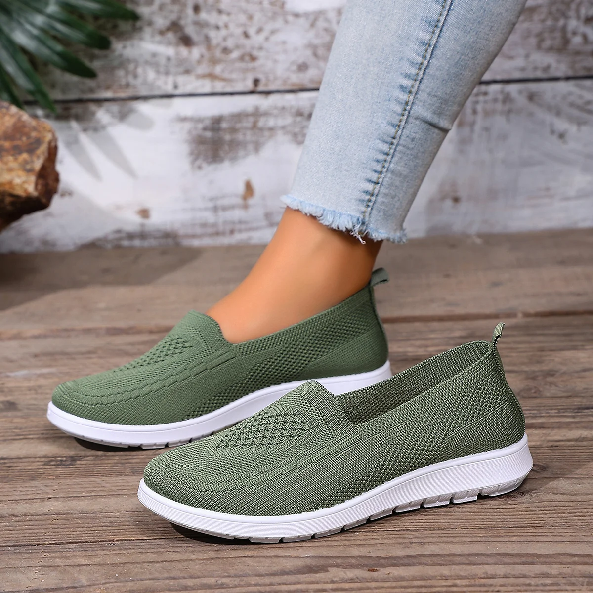 Leichte Damen-Strick-Flachschuhe, Slip-On-Sneaker, atmungsaktive Low-Top-Turnschuhe, Wanderschuhe mit hohler, weicher Sohle – Detail 5