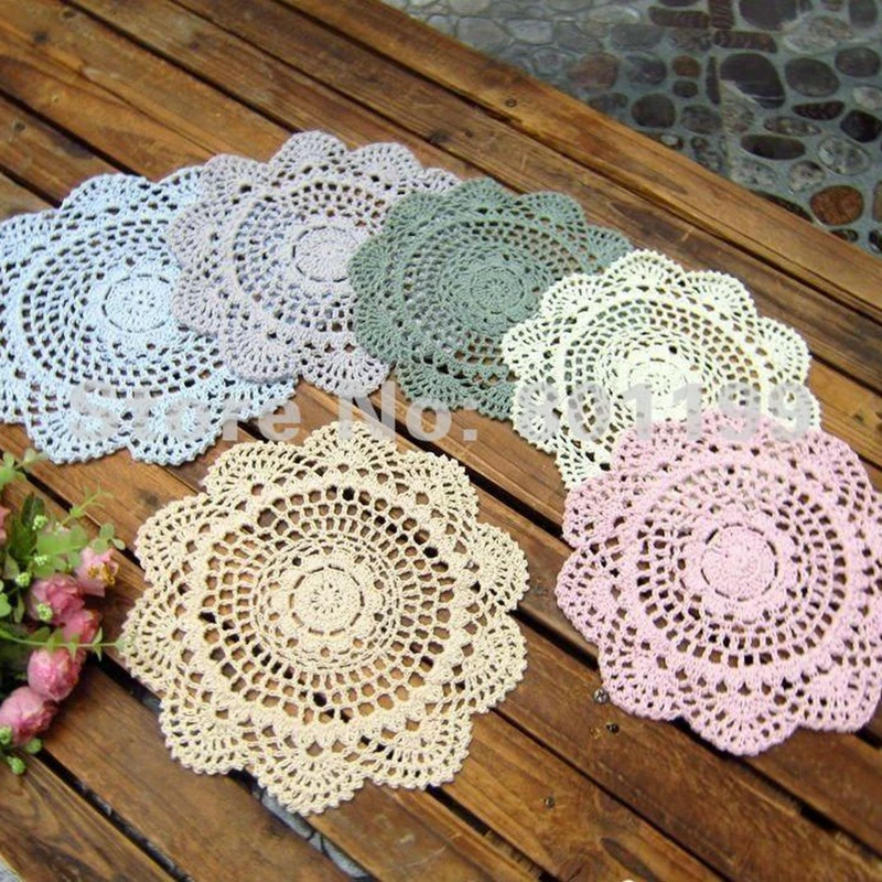 6 Vintage Crocheted Doily Lot    Assorted Doilies