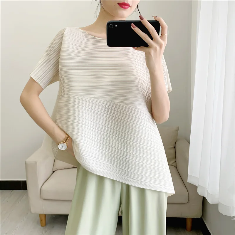 

2024 Summer T-Shirt Pleated Top Women Folded Short Sleeve Slim Irregular Design Feeling Clothes Comfortable Casual Top