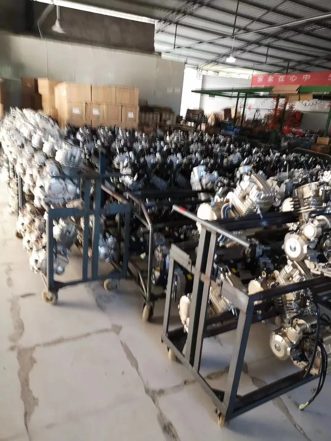 Picture 6: Hot Selling 250CC Motorcycle Engine Assembled Air Cooling With Balanced Shaft 5 Gear