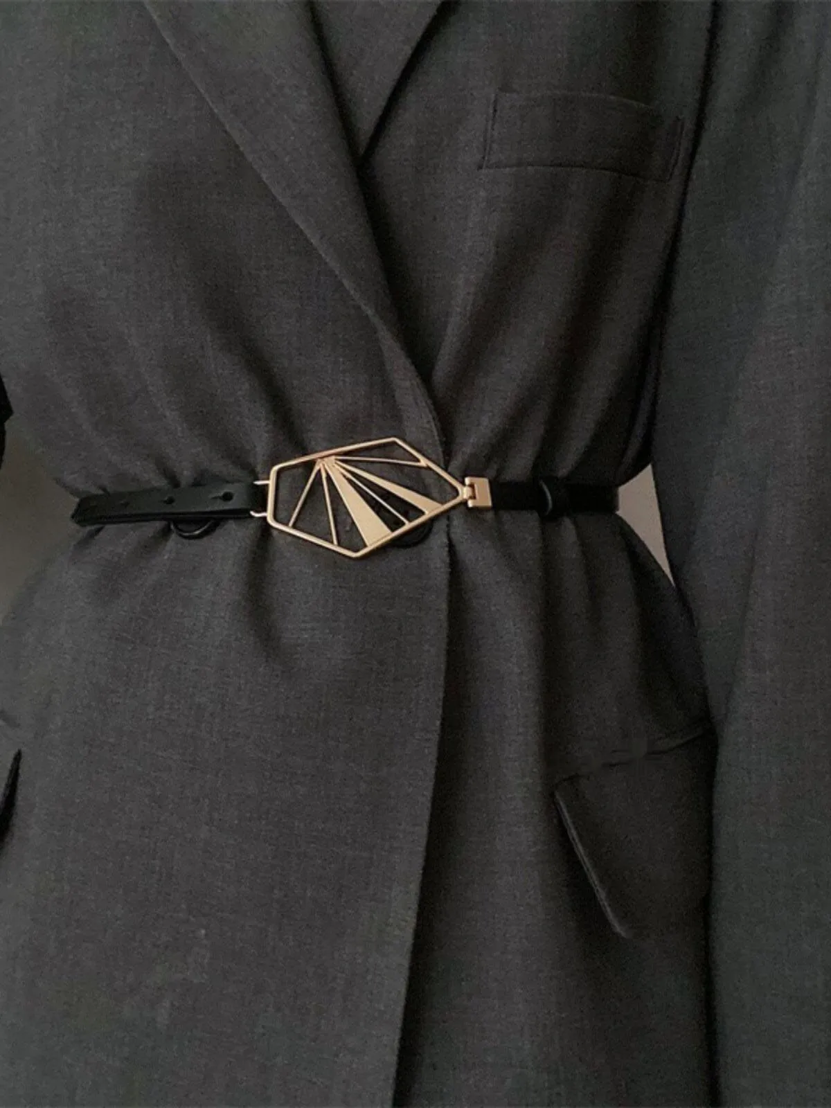 ceinture-en-cuir-noir-tendance-pour-femme-avec-boucle-geometrique-nouveau-modele-ceinture-de-taille-elegante-en-cuir-de-vachette-double-couche