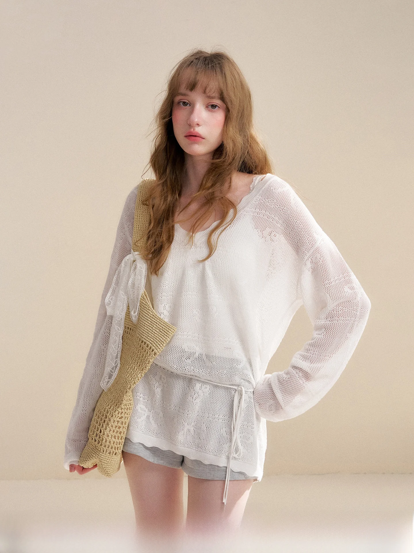 

Kroche Hand-Painted Knot Rose Embroidery Hollow out Knitted Cloud Shirt Loose Fit Long Sleeve Women's Top
