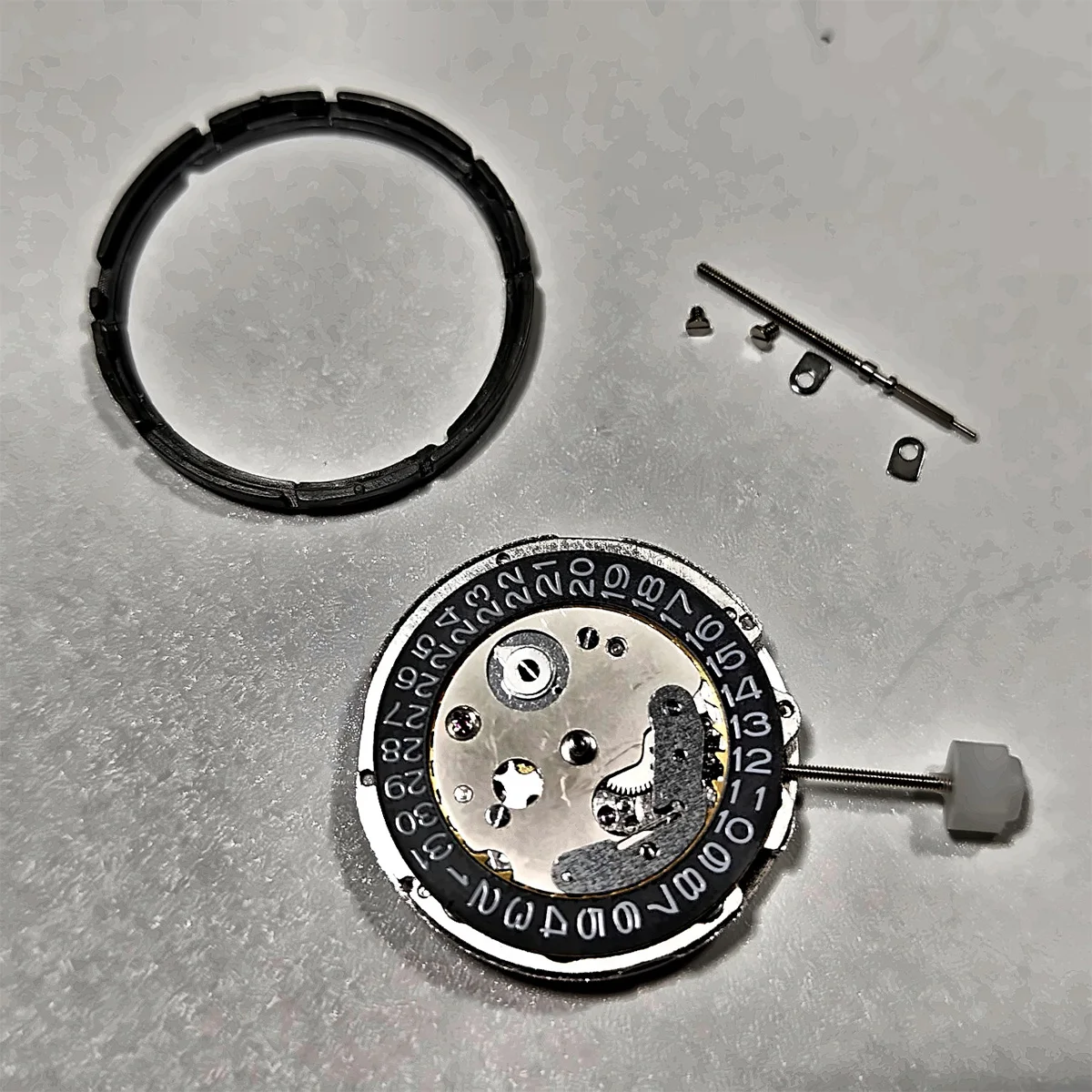 China NH35 Movement Watch Movement 3 O'Clock Black/White Calendar Replacement Japan NH35 Mechanical Movement Watch Accessories