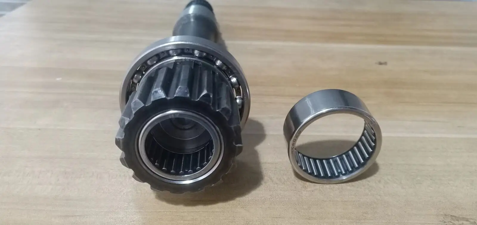 Passend für Stößel 2012 200-22 vordere rechte Zwischen welle Innen wellens atz 68257421af