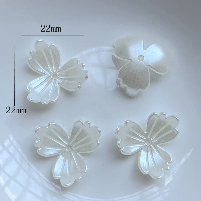 20pcs 22mm white shell pendant with carved three petal flower loose beads for jewelry making DIY wedding dress decoration flower