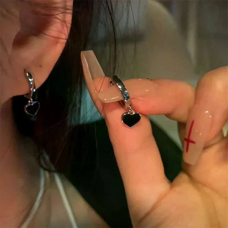 1Pair Minimalist Geometric Heart-shaped Earrings For Women Girls Fashion Versatile Heart Hoop Earrings Jewelry Accessories Gifts