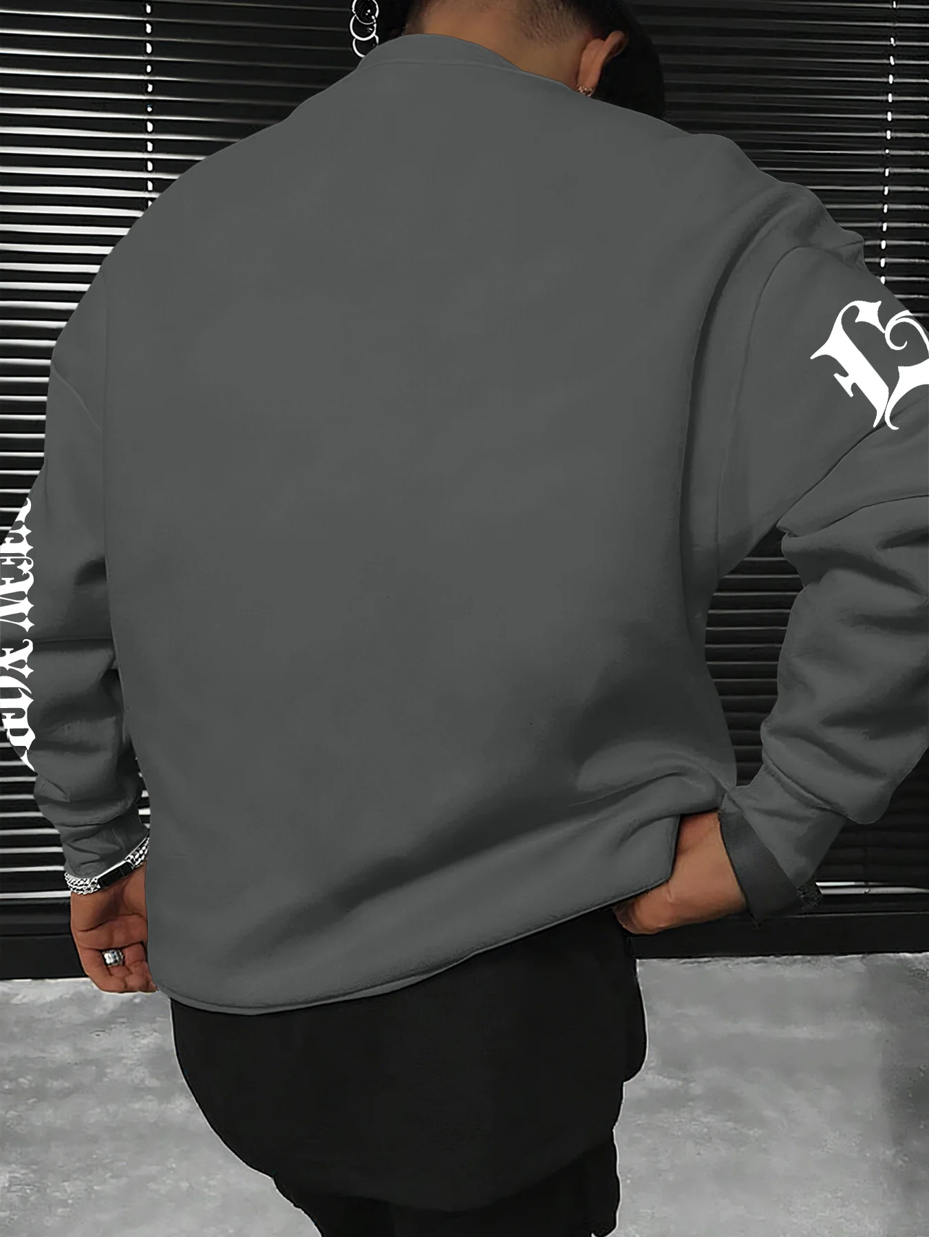 Übergroßer Herren-Sweatshirt mit überschnittenen Schultern, Brooklyn Gothic Slogan Textdruck, Street Pullover – Detail 5