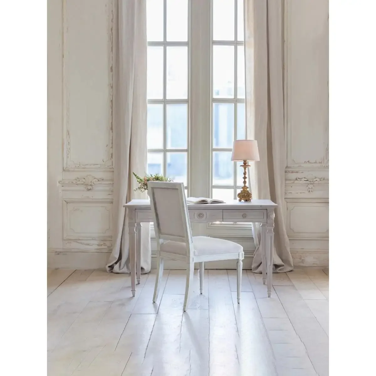 French light luxury European solid wood desk writing desk American country oak study  computer desk model room