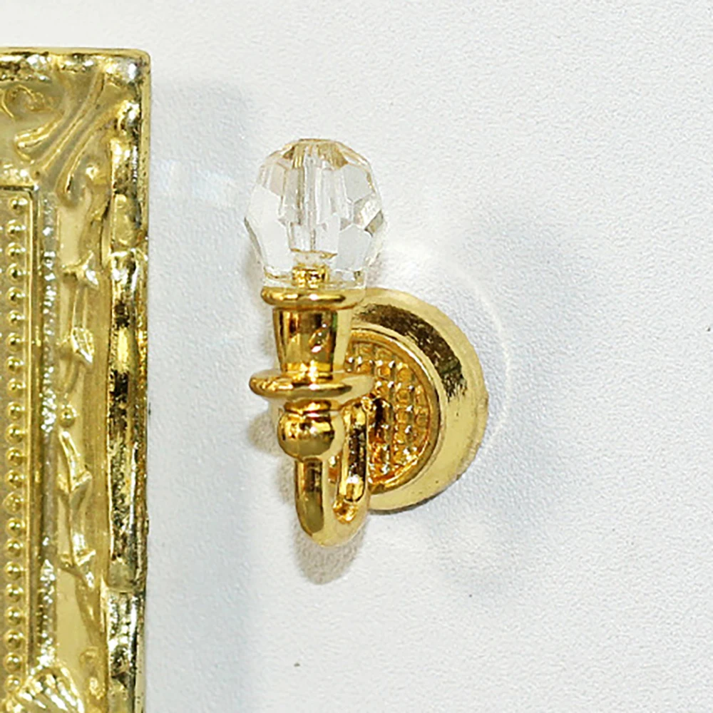 Mini lámpara de pared en miniatura para casa de muñecas, modelo de juguete con clavos de posicionamiento, accesorios de decoración bjd, 2 uds., 1/12