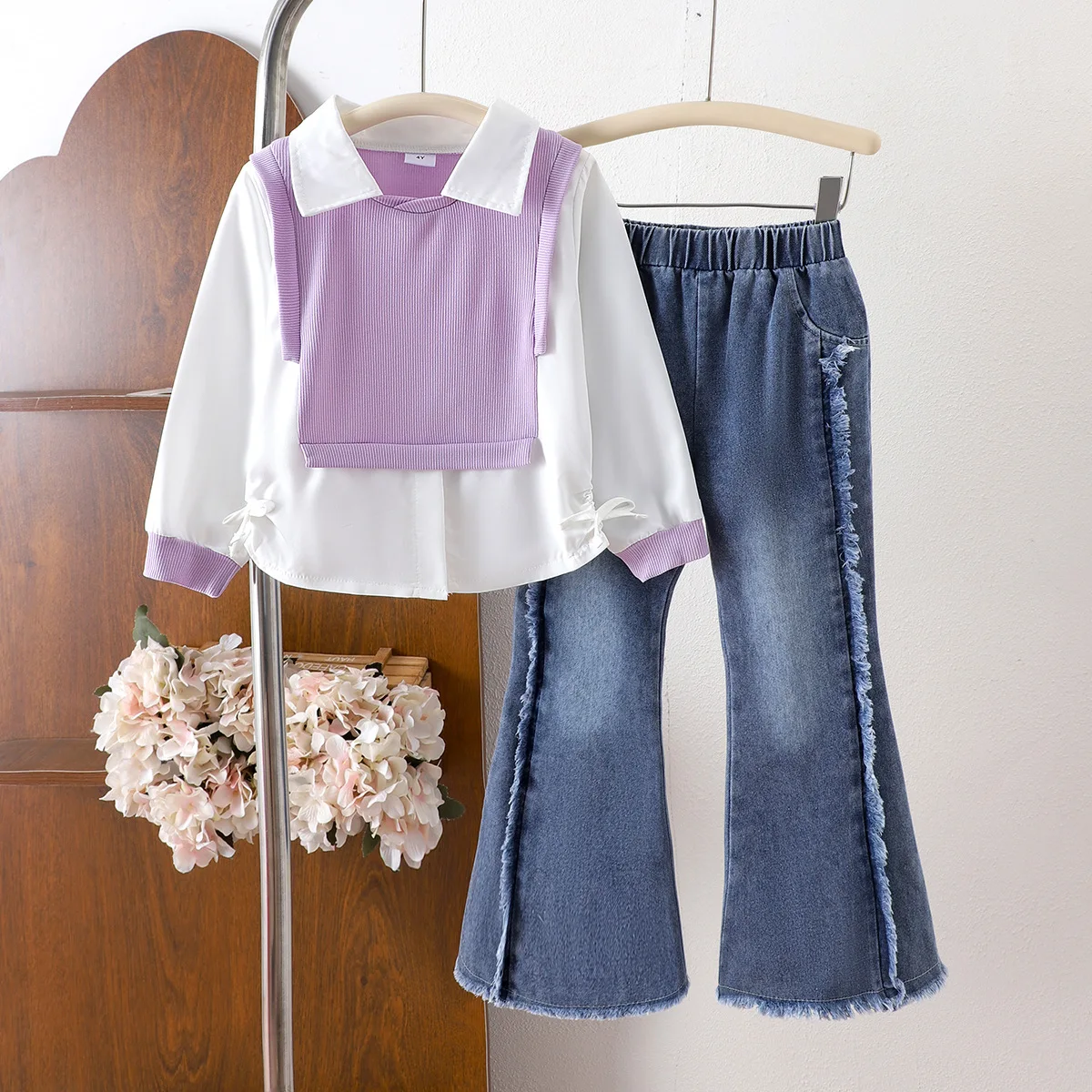 

Kids clothing autumn and winter new children's white shirt purple waistcoat + trousers 3 sets of fashionable wear