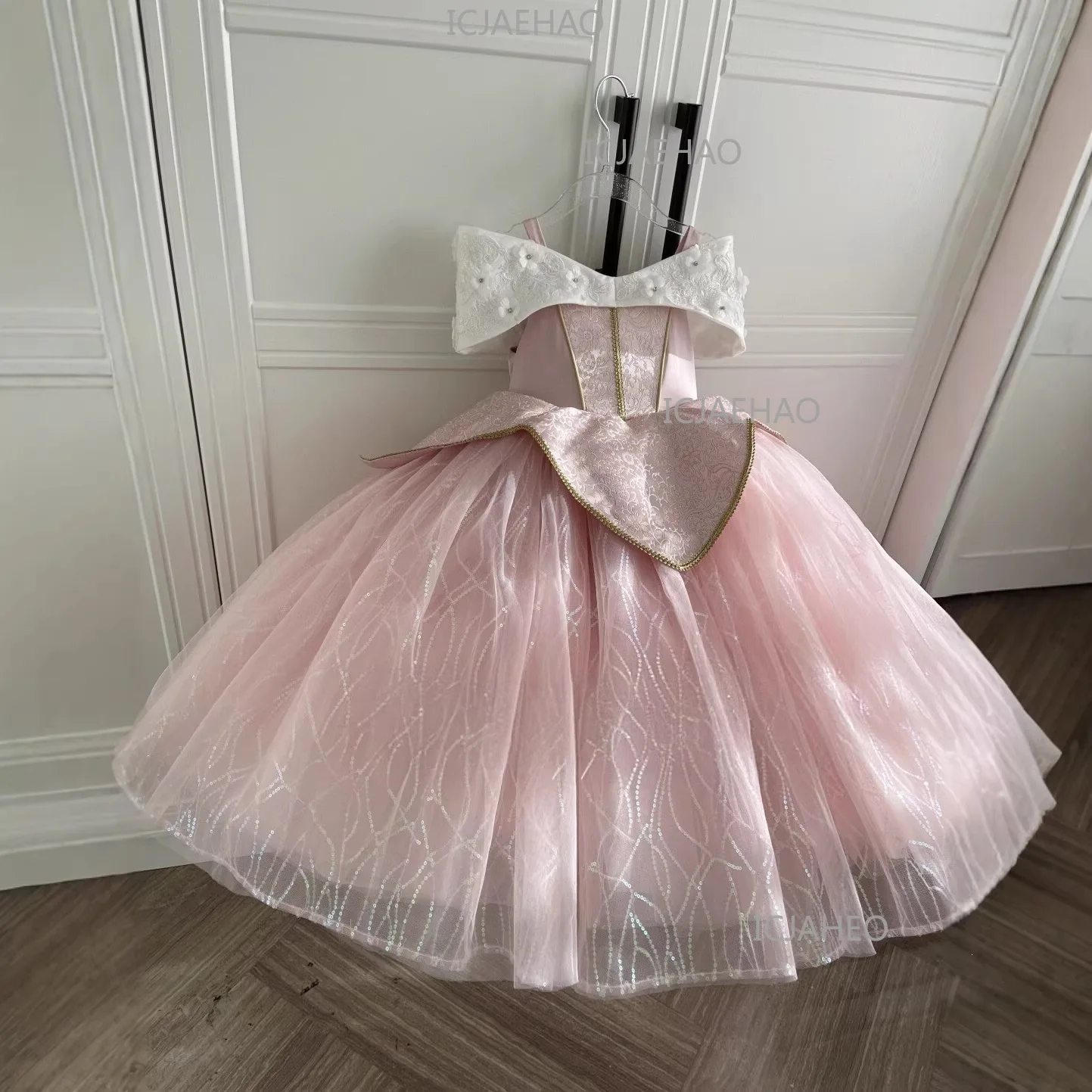 2026 New Kids Princess Gown, Girls Fluffy Tulle Formal Party Dress Costume Sweet Children Girls Birthday Tulle Dress Fashion