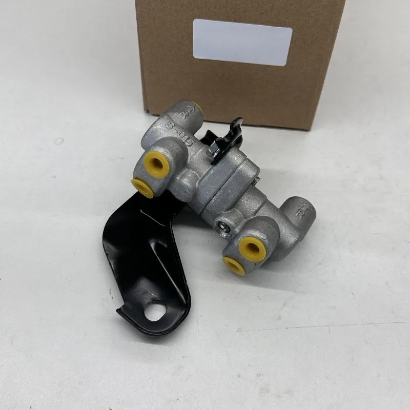 For Brake Proportioning Valve 46210-SM4-A05 Replacement
