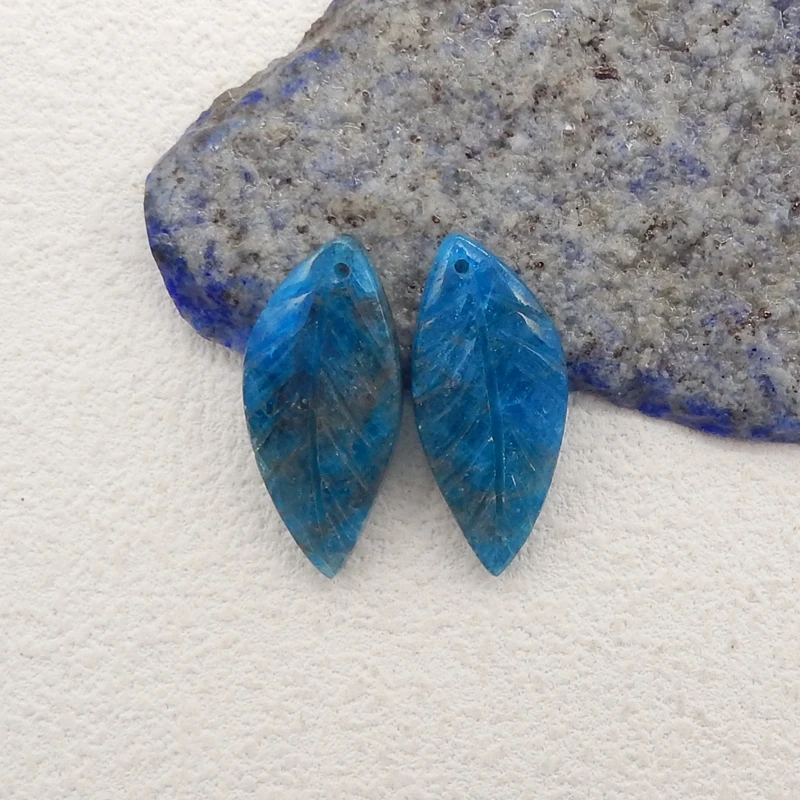 

Handmade Jewelry Blue Apatite Crystal Carved Leaf Earring Bead,Natural Stone Earrings Accessories For Women 26x12x4mm 5g