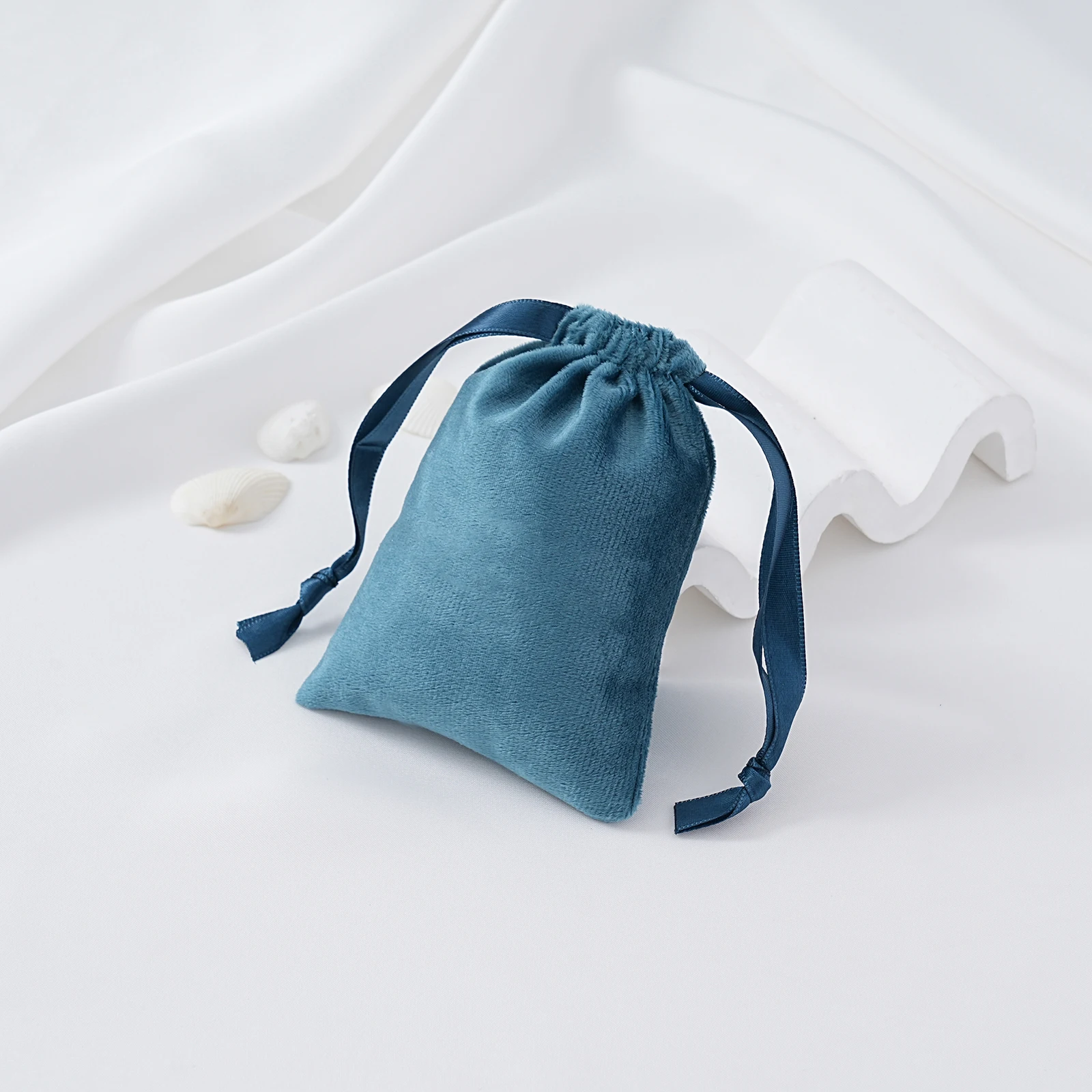 10pcs Soft Velvet Jewelry Packaging Pouch Drawstring Bags Small Chic Jewellery Packaging Wedding Party Halloween Favors Bag
