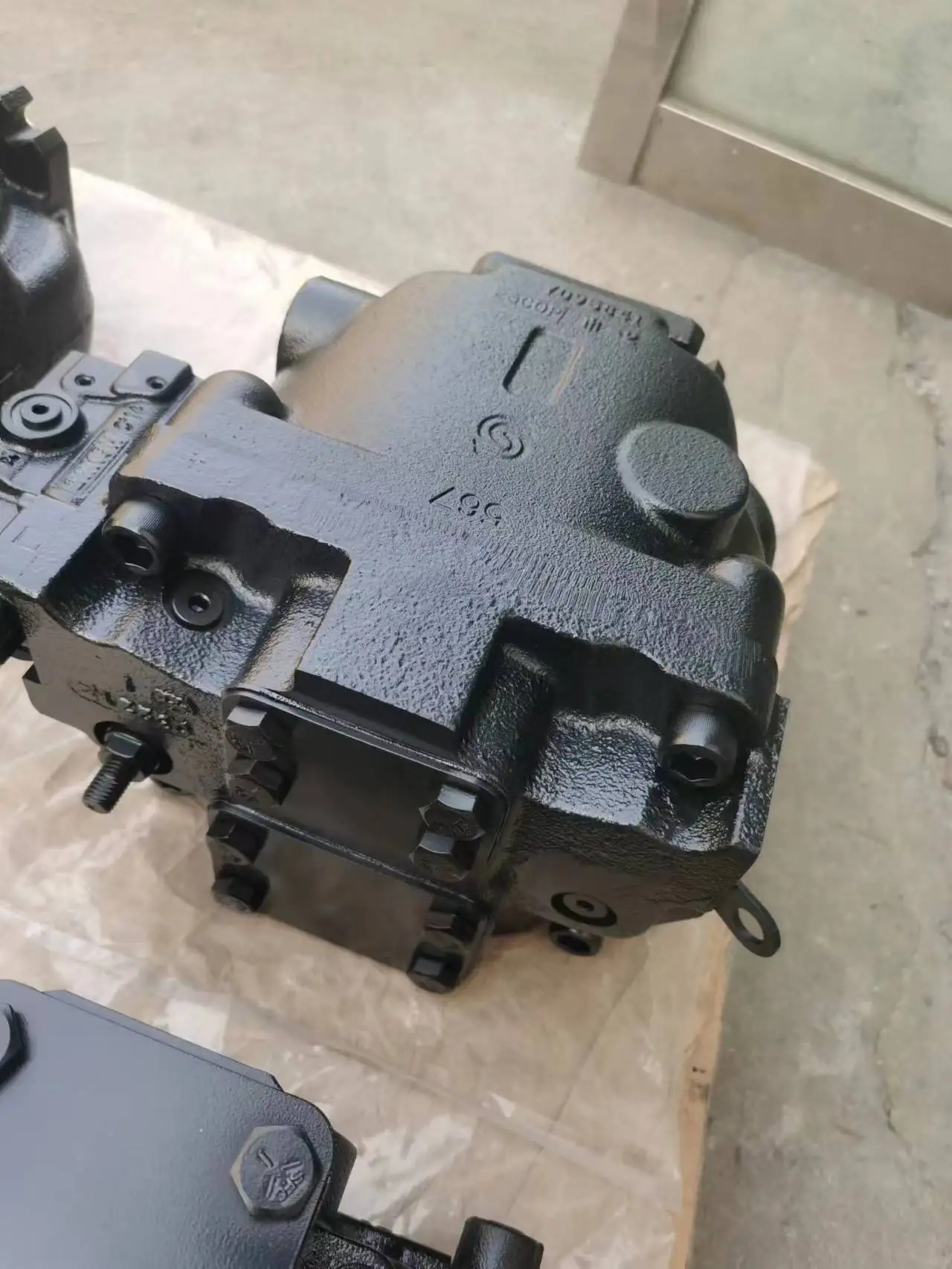 مضخة المكبس الهيدروليكي ERL ERR مضخة المكبس ERR100BLS2520NNN3K5NLA1NAAANNNNN ERR130 ERR130BRP2520NNNS4NPA1NAAANNNNNN