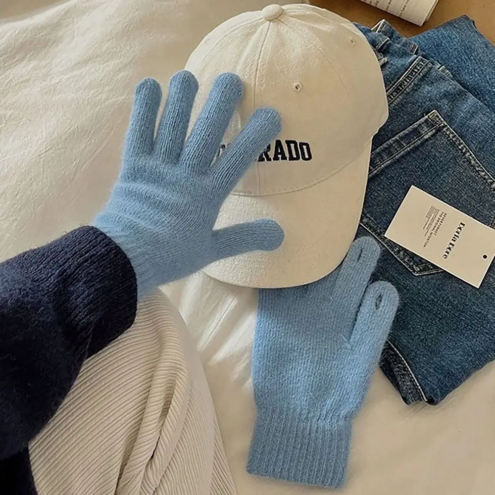 جميل شاشة تعمل باللمس قفازات محبوكة شتاء دافئ INS نمط الشتاء قفازات مخملية الحلوى الملونة قفازات الاصبع للمرأة الفتيات البكر