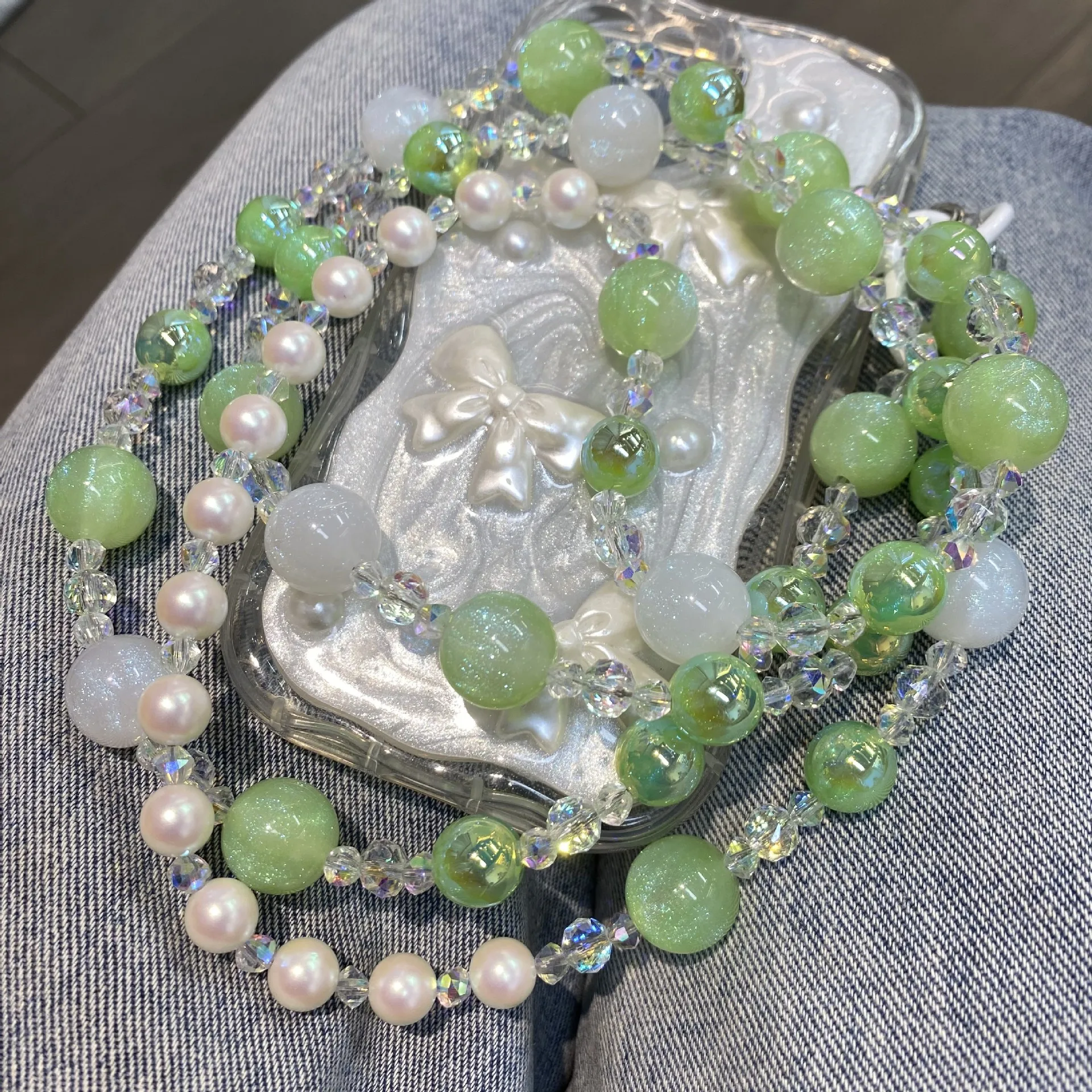 

Симпатичные и креативные бусины своими руками, длинная цепочка для сумки и телефона, подвеска в лесном стиле с прохладным летним цветовым оформлением