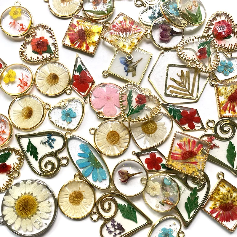 السائبة بالجملة 5/10/30 قطعة المجففة زهرة سحر الكثير شكل القلب جولة الزهور الصناعية قلادة لصنع المجوهرات قلادة