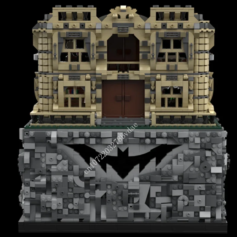 

6757 деталей. Конструктор «Бэткейв и Уэйн Мэнор» (MOC). Креативная модель уличной сцены. Архитектурные строительные блоки. Развивающая игрушка-конструктор для самостоятельной сборки. Для детей.
